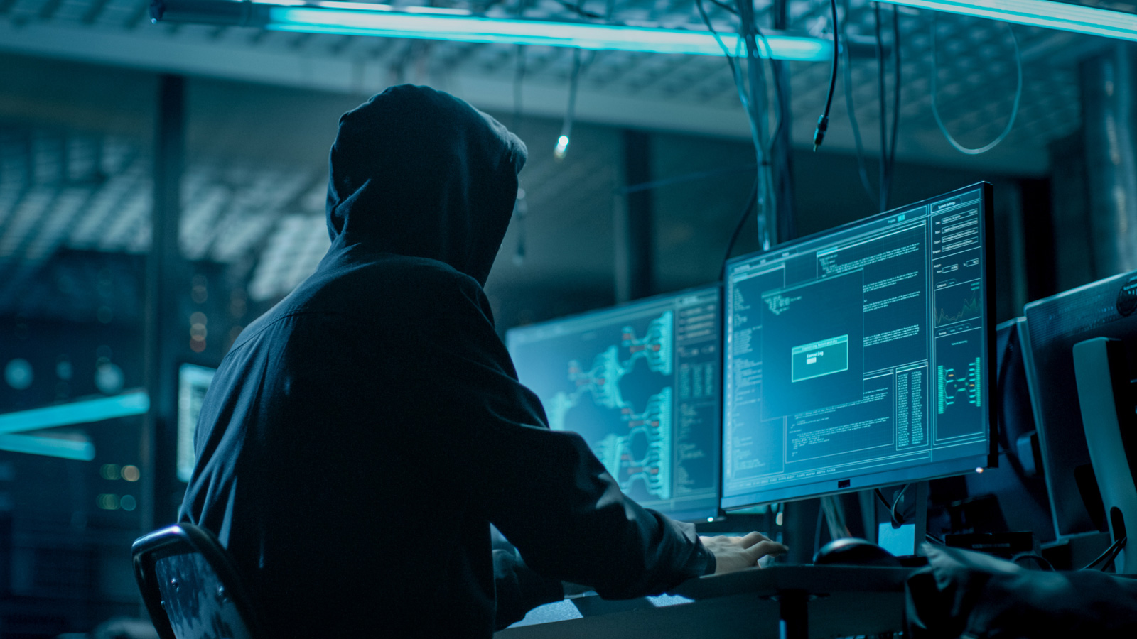 יועץ חיצוני של חברת Brightly Software נשלח למאסר בגין סחיטה באיומים