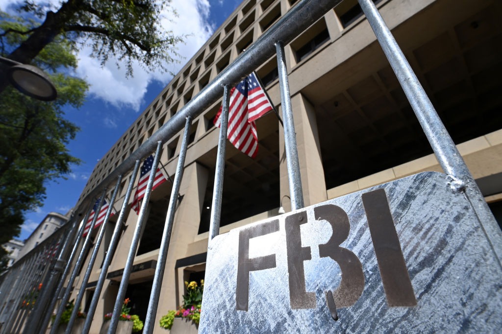 תמונת תקציר לחדשת סייבר: ה-FBI מזהיר מפני קמפיין פישינג מתוחכם המנצל הרשאות OAuth נגד דמויות בולטות