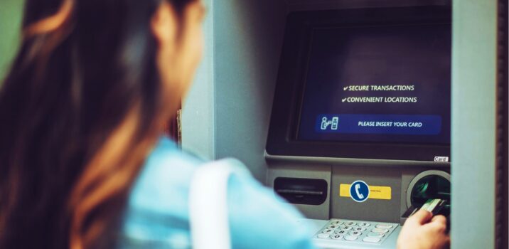 חמישה אזרחי ונצואלה הודו בביצוע מתקפות ג'קפוט על כספומטים בארה"ב